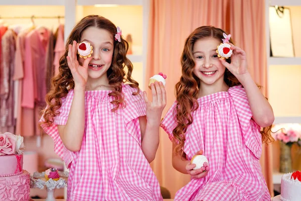 Two Teenage Girls Pink Dresses Long Curled Hair Cake Party — Stock Photo, Image