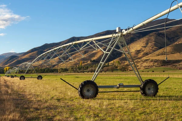 Long Agricultural Irrigation System Stretching Distance Farm Otago Region South — Stock Photo, Image