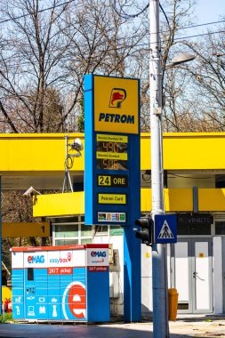 Romanya 'nın Bükreş kentindeki petrol istasyonu, 2020