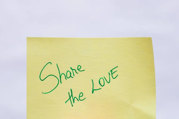Comparte Texto Amor Escrito Mano Cerca Aislado Papel Amarillo Con —  Fotos de Stock