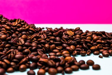 Kahve çekirdekleri. Kavrulmuş kahve çekirdeklerinin arka planı