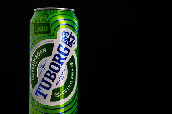 Tuborg Lata Cerveja Isolada Fundo Preto Bucareste Roménia 2020 — Fotografia de Stock