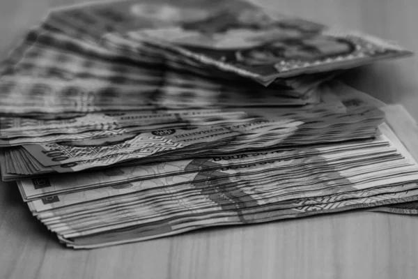 Selektivní Zaměření Hromadu Lei Rumunských Peněz Izolované Bankovky — Stock fotografie