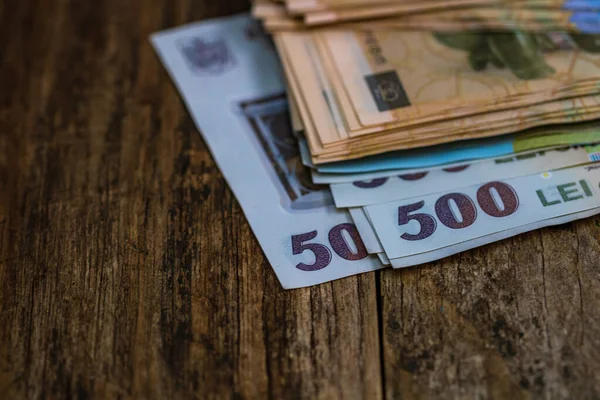 Szelektív Összpontosítás Egy Halom Lei Román Pénzre Elkülönített Bankjegyek — Stock Fotó