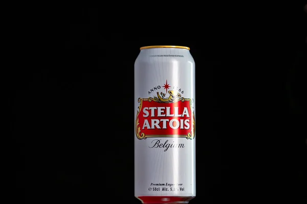 Großes Belgisches Bier Stella Artois Belgien Premium Lager Bierdose Fotoshooting — Stockfoto