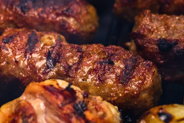 Cibo Tradizionale Rumeno Polpette Carne Mici Alla Griglia Gustose Polpette — Foto Stock