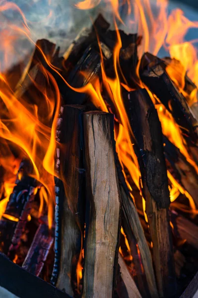 Спалювання Деревної Тріски Формування Вугілля Підготовка Барбекю Вогонь Перед Приготуванням — стокове фото