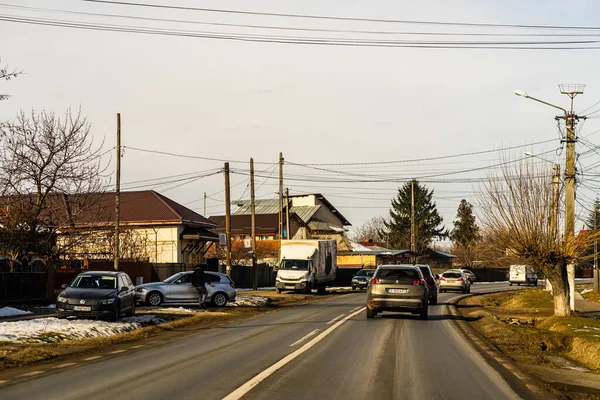 Arabanın Camından Geçen Yol Manzarası Bükreş Romanya 2021 Trafikte Giden — Stok fotoğraf