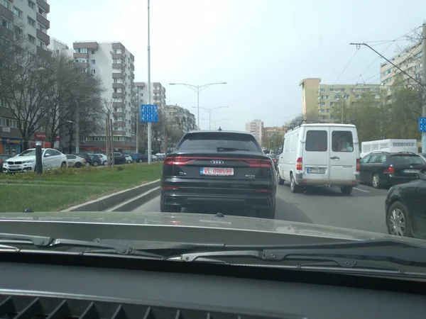 Novo Audi Preto Trânsito Road View Car Windshield Cars Road — Fotografia de Stock