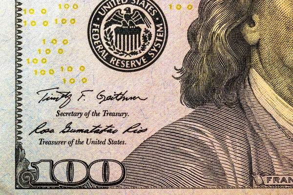 Usdの銀行券の詳細に焦点を当てます 米ドル紙幣のマクロ的な詳細を閉じます 世界のお金の概念 インフレと経済の概念 — ストック写真