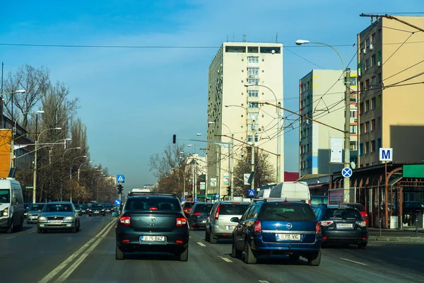 Vista Stradale Attraverso Parabrezza Auto Auto Strada Nel Traffico Bucarest — Foto Stock