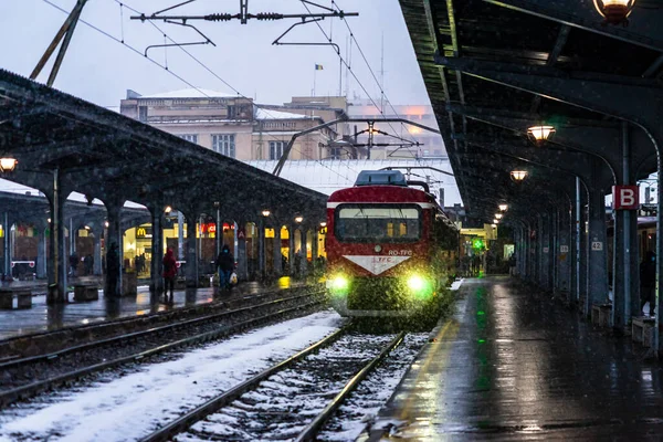 Vista Trem Detalhes Inverno Comboio Plataforma Estação Ferroviária Norte Bucareste — Fotografia de Stock