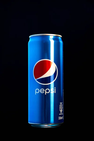 Foto Editoriale Del Classico Barattolo Pepsi Sfondo Nero Studio Girato — Foto Stock