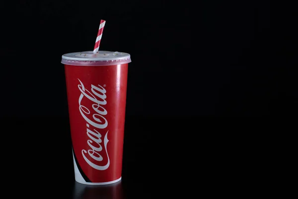 Copo Papel Com Coca Cola Bucareste Roménia 2021 — Fotografia de Stock