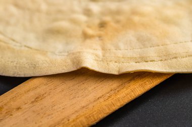 Lezzetli krep ya da krep hazırlıyorum. Ev yapımı tatlı.