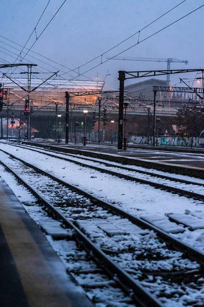 2021年罗马尼亚布加勒斯特 北部火车站 Gara Nord 在寒冷多雪的天气 — 图库照片