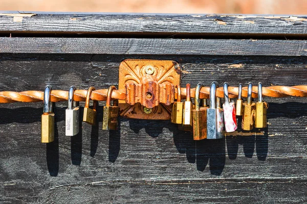 Love Symbol Old Rusty Padlocks Hanging Wooden Fortress Bridge Alba — Stock Photo, Image