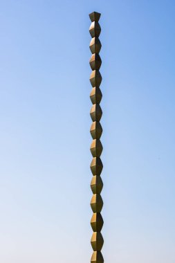 Sonsuz Sütun (Sonsuz Sütun veya Coloana Infinitului) Romanya 'nın Targu Jiu kentinde Konstantin Brancusi tarafından yapıldı. Unesco Dünya Mirası 'nın önemli bir parçası.