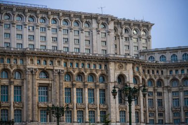 Gece vakti Parlamento Sarayı, Bükreş, Romanya