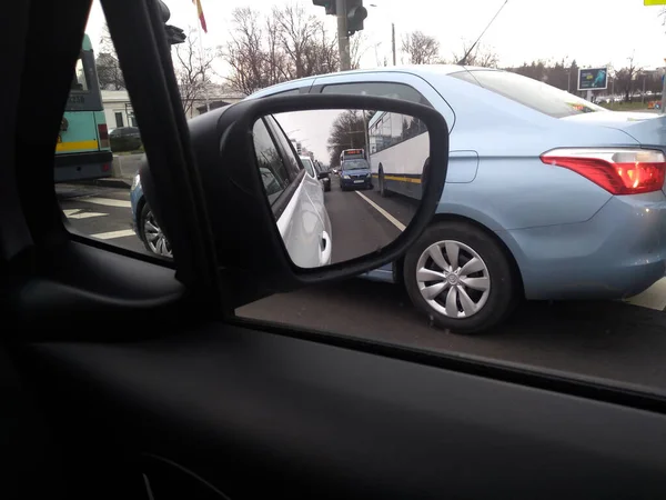 Road View Car Window Mirror Cars Road Traffic Bucharest Roménia — Fotografia de Stock