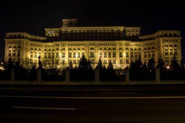 Gece vakti Parlamento Sarayı, Bükreş, Romanya