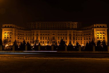 Gece vakti Parlamento Sarayı, Bükreş, Romanya