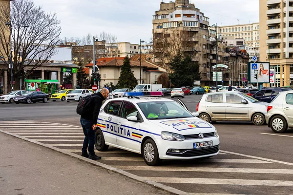 Romanian Police Politia Rutiera Car Patrolling Downtown Bucharest Romania 2021 — Stock Photo, Image