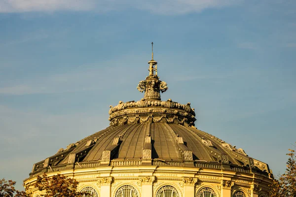 Részlet Kilátás Nyílik Román Athenaeum Vagy Ateneul Roman Központjában Bukarest — Stock Fotó