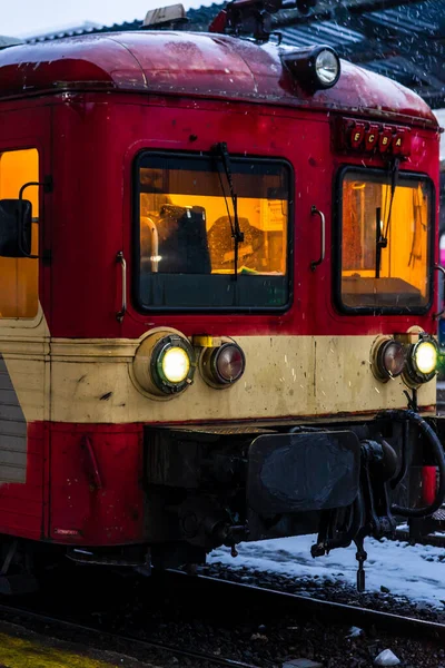 Winter Detail Zug Ansicht Zug Auf Dem Bahnsteig Des Bukarester — Stockfoto