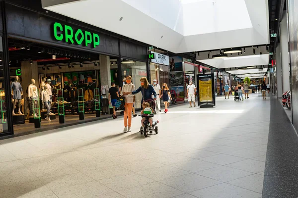 People Shopping Mall Dambovita Mall Targoviste Romania 2021 — Stock Photo, Image