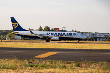 Commercial passenger jet airliner, Ryan Air