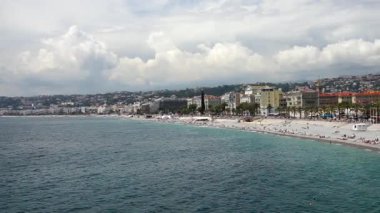 Yaz boyunca güzel Fransa 'da Akdeniz kıyı şeridi ve marina manzarası