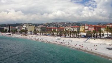 Yaz boyunca güzel Fransa 'da Akdeniz kıyı şeridi ve marina manzarası