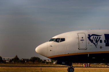 Commercial passenger jet airliner, Ryan Air