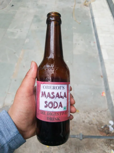 Delhi, Hindistan - 05 Ekim 2020: Nimbu masala soda şişesi
