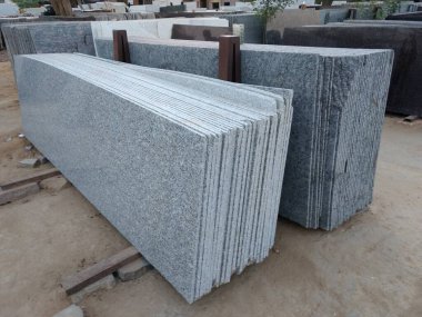 Gurgaon, Hindistan - Eylül 2020, Gurgaon 'daki Mermer, Granit ve Taş Tedarikçileri