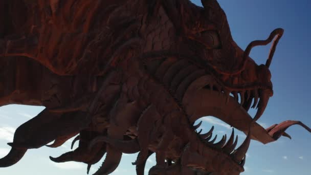 Escultura de dragão chinês no deserto de Anza Borrego — Vídeo de Stock