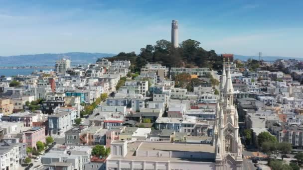 Kinematické San Francisco město krajina pozadí antény. Pamětihodnosti věže Coit Tower 4K — Stock video