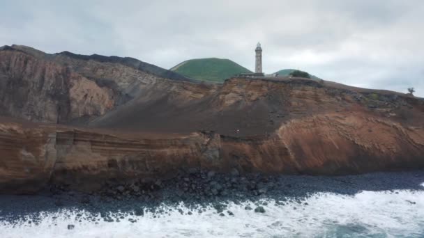Panoramatický pohled na oceánské vlny omývající Faial Island, Azory, Portugalsko, Evropa — Stock video