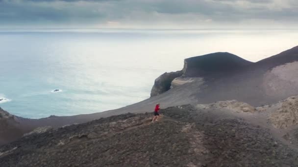 Luftaufnahme der Blauen Insel der Azoren — Stockvideo