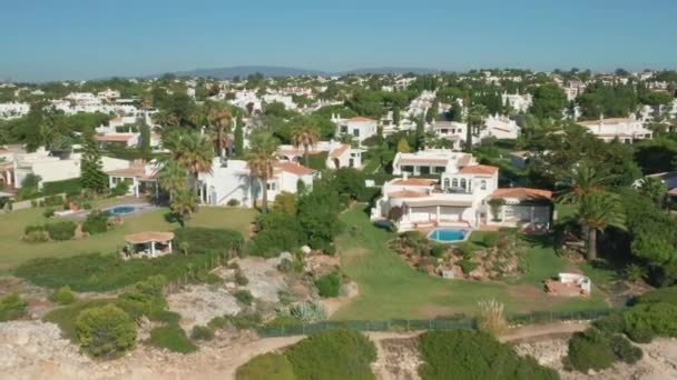 Albufeira, Portugal. Aerial footage of coastal architecture — Stockvideo