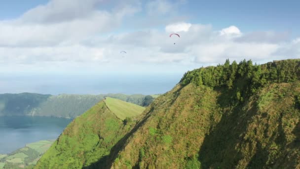 Schilderachtig landschap met de kliffen en de oceaan — Stockvideo