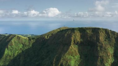 Muhteşem ve çarpıcı bir lagünün insansız hava aracı görüntüsü