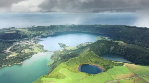 Lagoa das Sete Cidades, Miradouro do Cerrado das Freiras, Isola di Sao Miguel — Video Stock