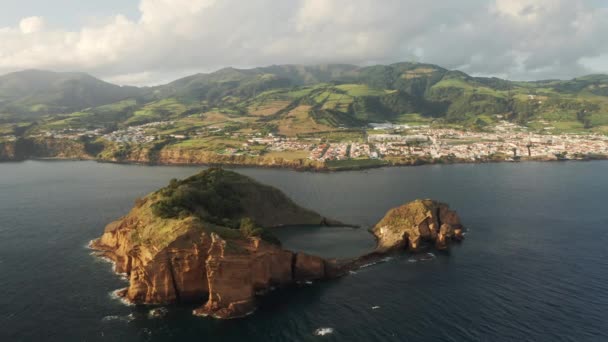 Νήσος Vila Franca do Campo ακατοίκητη νήσος Sao Miguel, Αζόρες — Αρχείο Βίντεο