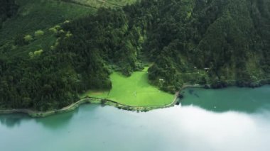 Picturesque Lagoa das Furnas, Sao Miguel, Azores, Portekiz, Avrupa