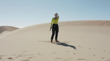 Sanal Gerçeklikte Oyuncu Oynama ve Kazanma Çevrimiçi Video Oyunu 