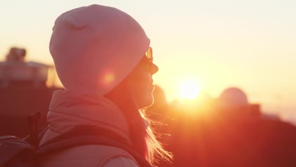 Zonsondergang boven het wetenschapsruimte onderzoekscentrum op Haleakala National Park Hawaii — Stockvideo