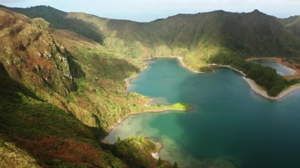 Aerial view of the cliffs on the remote area of the Atlantic — Stock Video