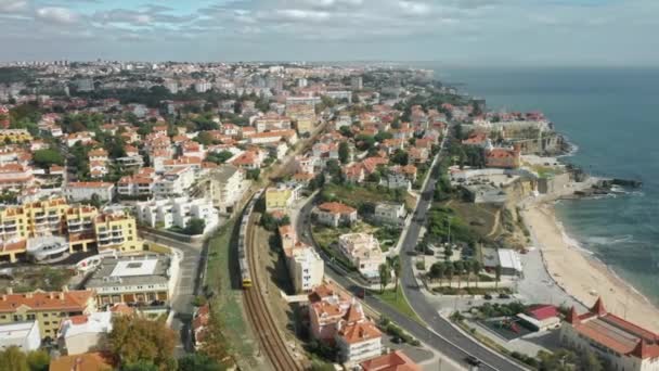 Cascais, Portugalsko, Evropa. Nejhezčí město Portugalska, jak je vidět shora — Stock video